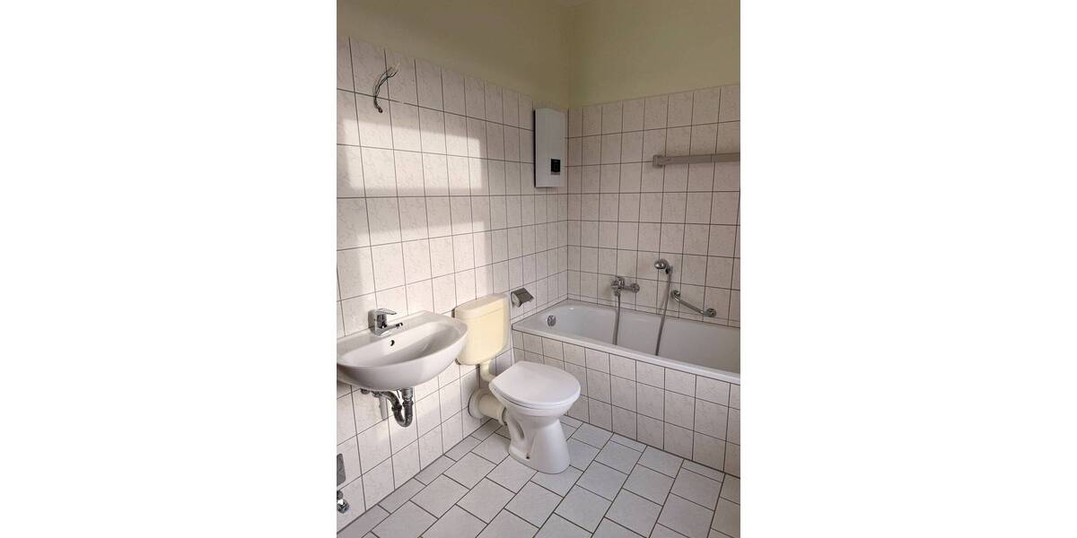 Etagenwohnung Altenburg Südost - 2 Zimmer, 54 m&sup2;, 320&euro; | Angebot:26290116
