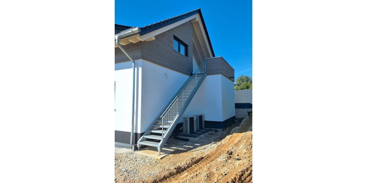 Dachgeschoßwohnung Kirchberg (Hunsrück) - 3 Zimmer, 96 m&sup2;, 1.075&euro; | Angebot:26689076