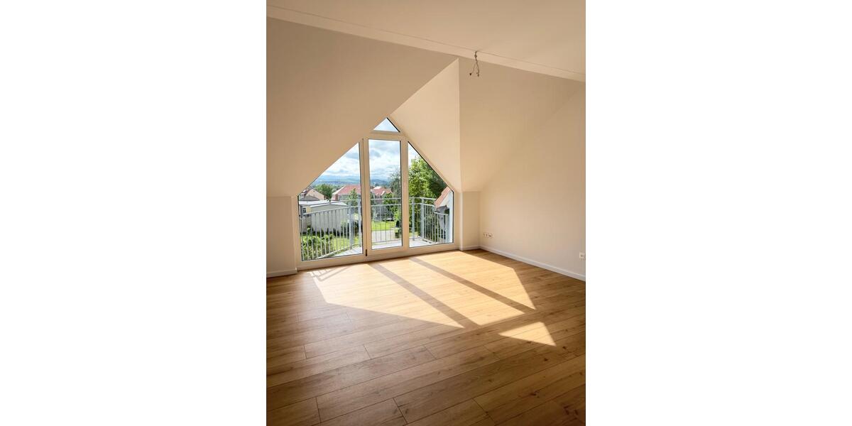 Etagenwohnung Pirna - 2 Zimmer, 55 m&sup2;, 700&euro; | Angebot:26662719