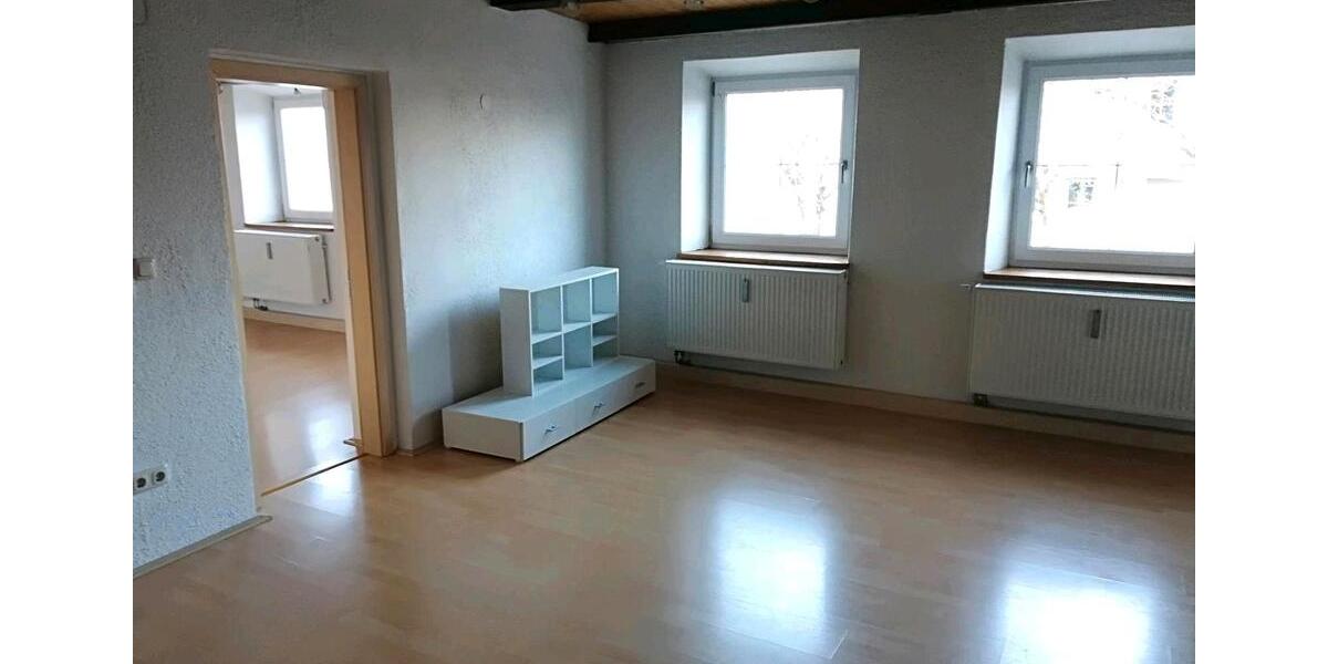 Hochparterre Garching an der Alz - 4 Zimmer, 100 m&sup2;, 710&euro; | Angebot:26006537