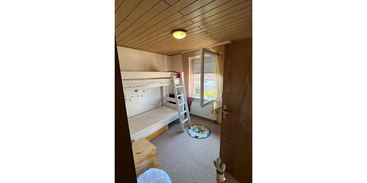 Bungalow Neuhaus am Rennweg - 3 Zimmer, 1.500&euro; | Angebot:23384852