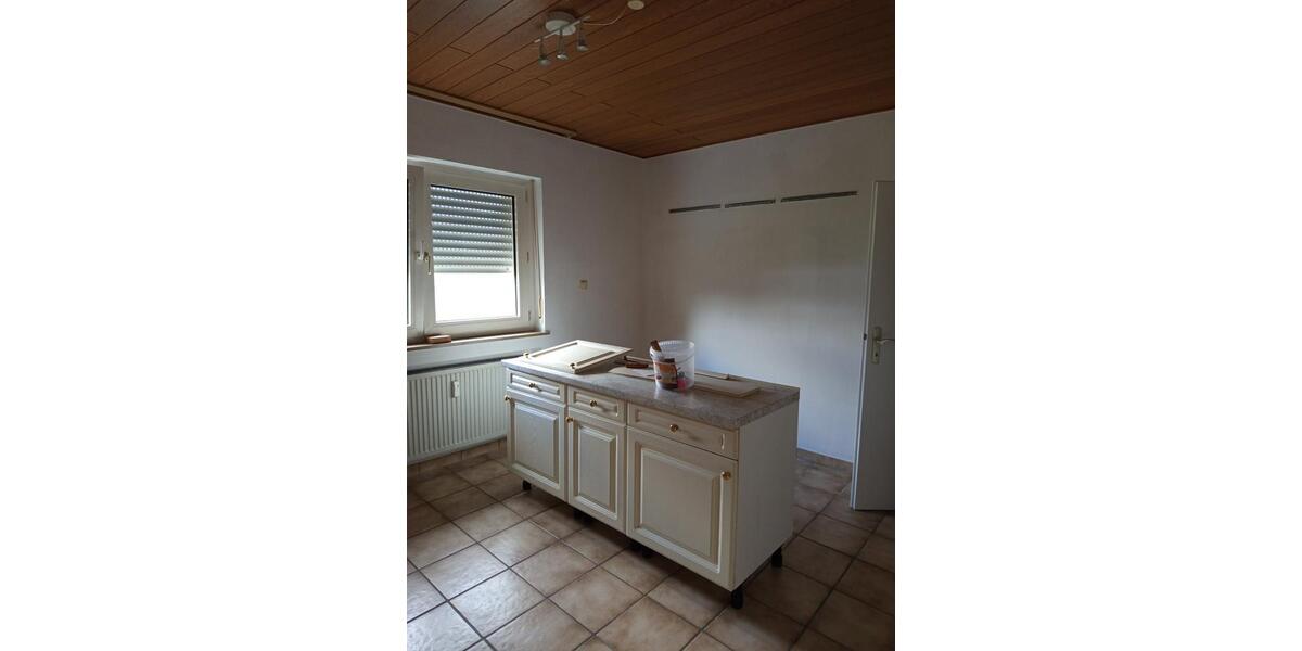 Erdgeschoßwohnung Heuchelheim a. d. Lahn - 3 Zimmer, 80 m&sup2;, 1.100&euro; | Angebot:24828331