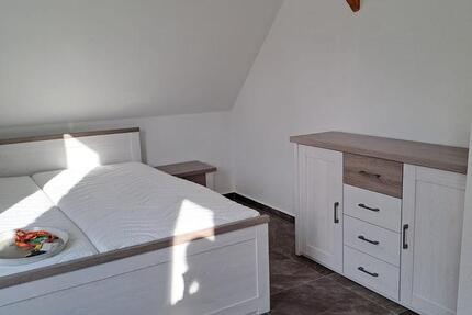 **Gemütliche moderne 2-Zimmer-Wohnung möbliert in Neuenkruge** zimmer
