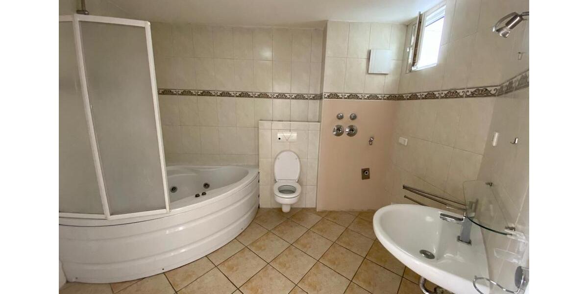 Dachgeschoßwohnung Mörfelden-Walldorf Walldorf - 3 Zimmer, 84 m&sup2;, 1.550&euro; | Angebot:25449482