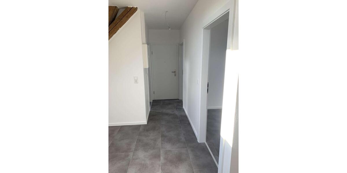 Dachgeschoßwohnung Rüdesheim - 2 Zimmer, 60 m&sup2;, 700&euro; | Angebot:26665300