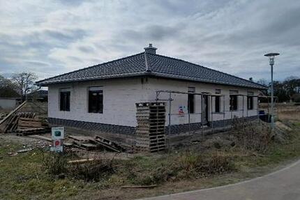 Haus Wittenberge - 4 Zimmer, 120 m&sup2;, 1.400&euro; | Angebot:26063656