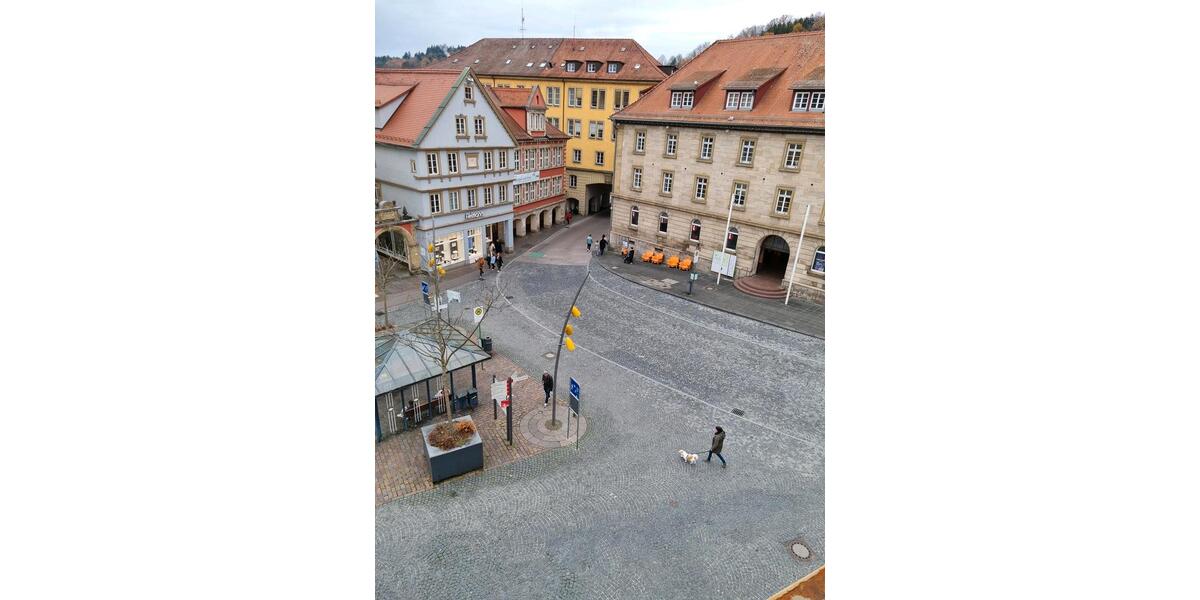 Dachgeschoßwohnung Schwäbisch Gmünd - 4 Zimmer, 120 m&sup2;, 800&euro; | Angebot:25963142