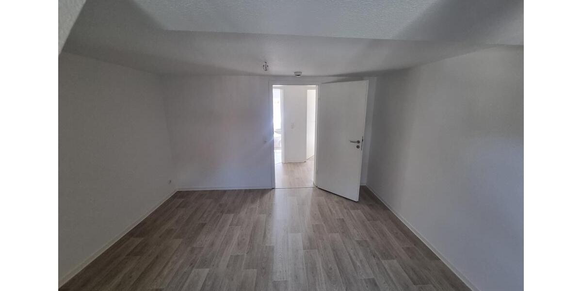 Dachgeschoßwohnung Burg - 2 Zimmer, 57 m&sup2;, 370&euro; | Angebot:26458955