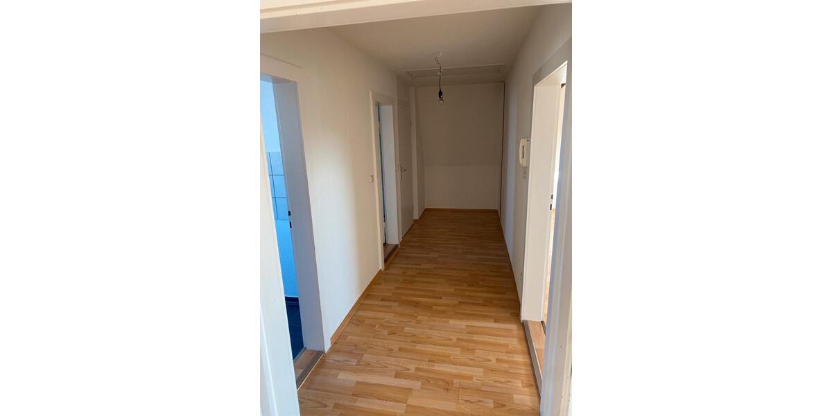 Dachgeschoßwohnung Dessau-Roßlau Dessau - 2 Zimmer, 59 m&sup2;, 400&euro; | Angebot:25783063