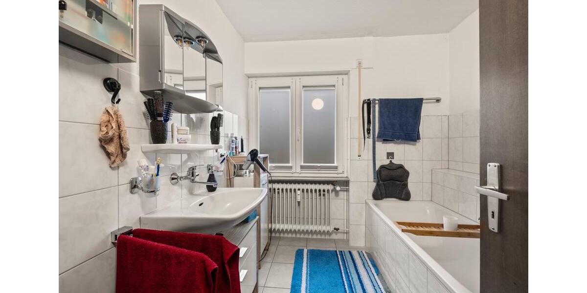 Etagenwohnung Waldshut-Tiengen Tiengen - 4 Zimmer, 108 m&sup2;, 1.100&euro; | Angebot:25403666