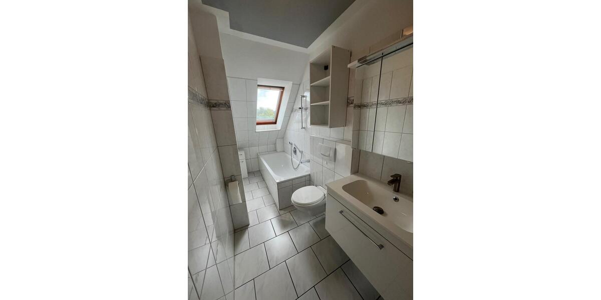 Dachgeschoßwohnung Kisdorf - 4 Zimmer, 85 m&sup2;, 1.000&euro; | Angebot:26663278