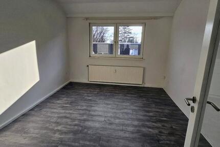 Baukau-West, 3 Zimmer renoviert 3 zimmer