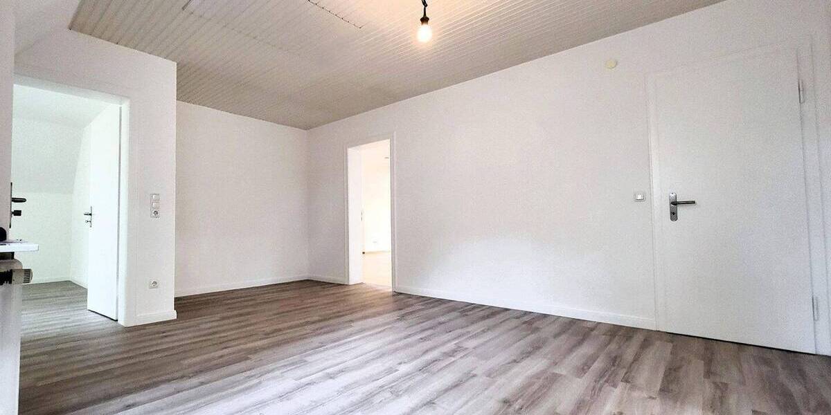 Etagenwohnung Hamburg Hausbruch - 4 Zimmer, 138 m&sup2;, 1.860&euro; | Angebot:26929284