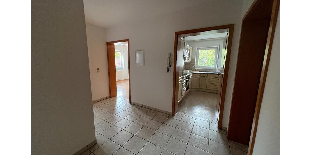 Etagenwohnung Schmelz - 2 Zimmer, 68 m&sup2;, 680&euro; | Angebot:24311015
