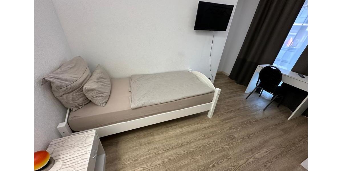 Wohnen auf Zeit Untereisesheim - 1 Zimmer, 8 m&sup2;, 690&euro; | Angebot:26213598