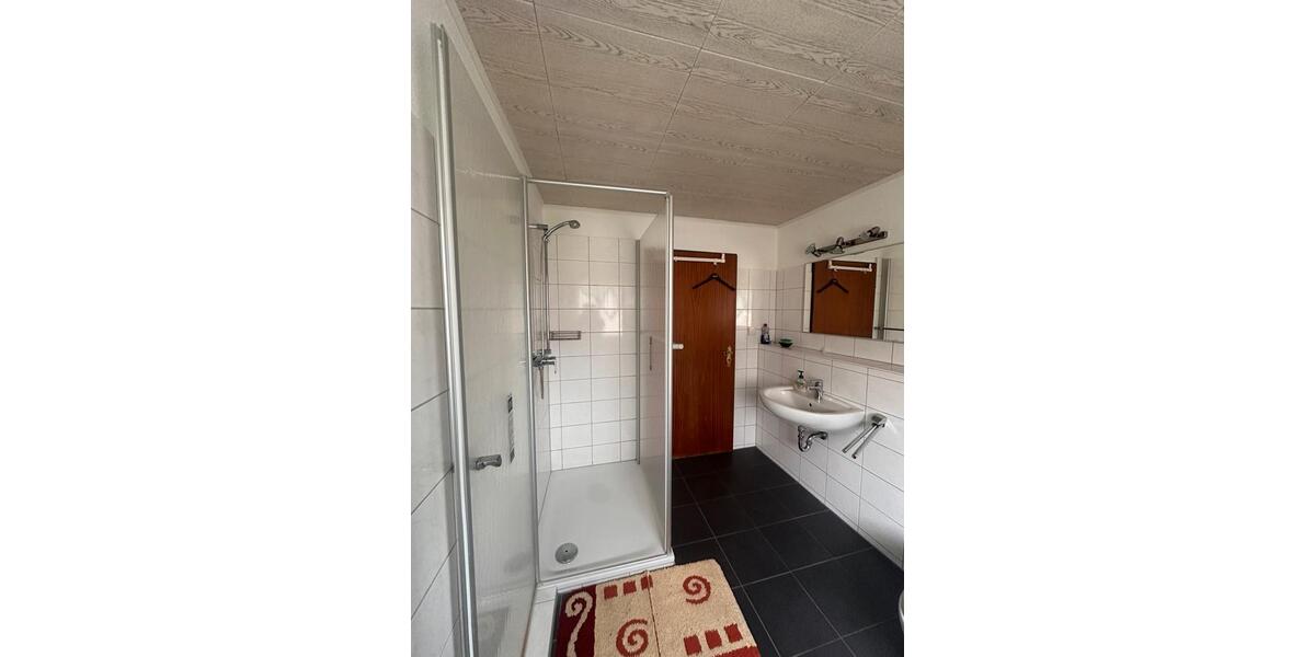 Dachgeschoßwohnung Nienburg (Weser) - 1 Zimmer, 22 m&sup2;, 400&euro; | Angebot:26007328