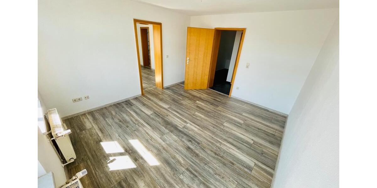 Dachgeschoßwohnung Halberstadt - 3 Zimmer, 68 m&sup2;, 440&euro; | Angebot:25498153