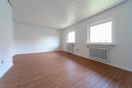 Doppelhaushälfte neu renoviert! 3.5 zimmer
