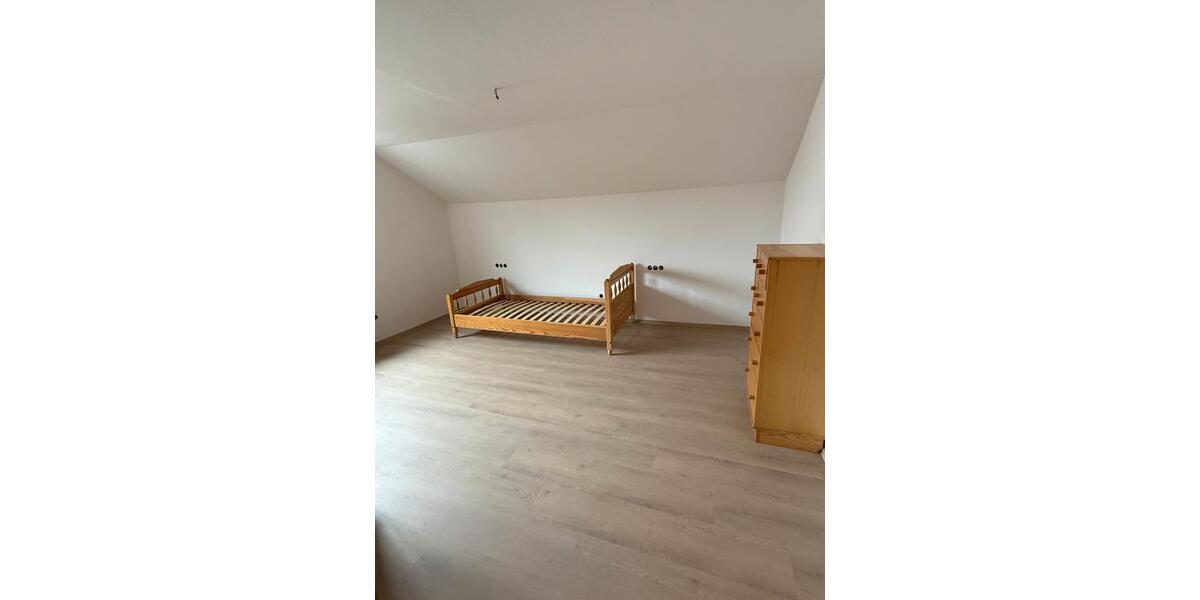 Etagenwohnung Nattheim - 3 Zimmer, 85 m&sup2;, 700&euro; | Angebot:26624322