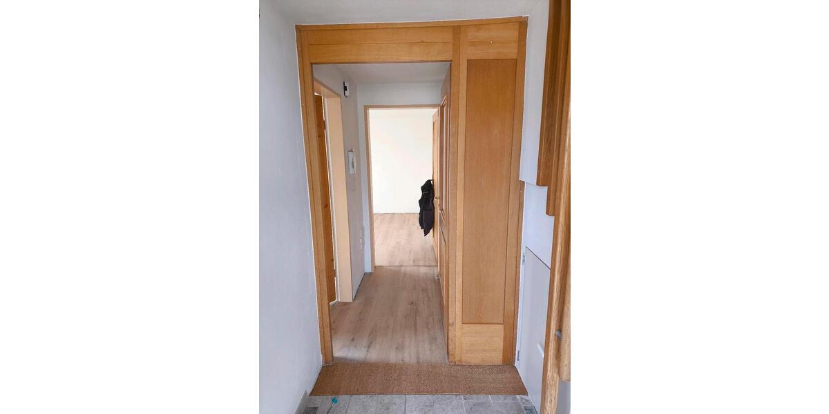 Erdgeschoßwohnung Hemau - 3 Zimmer, 76 m&sup2;, 850&euro; | Angebot:25934651