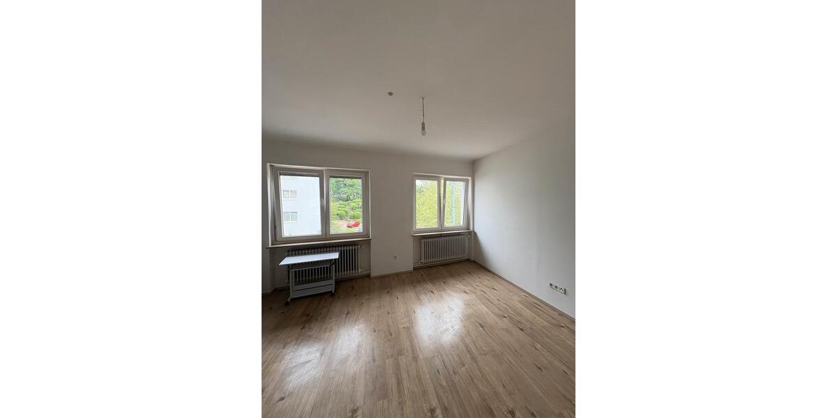 Wohnen auf Zeit Saarbrücken Dudweiler - 3 Zimmer, 21 m&sup2;, 450&euro; | Angebot:26589210