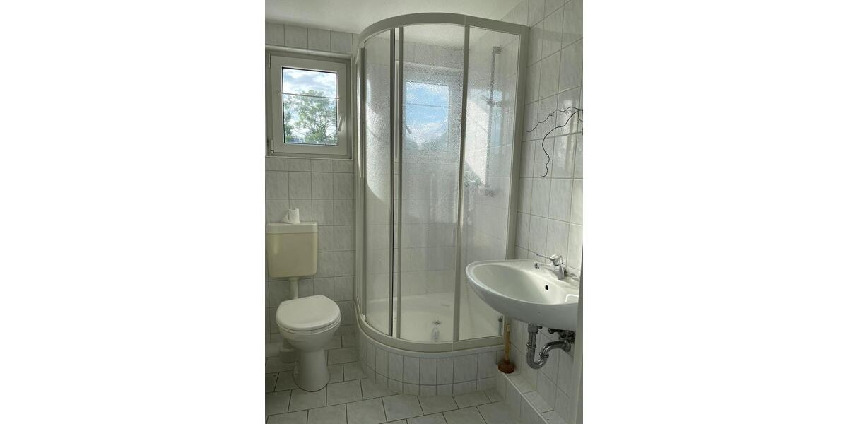 Etagenwohnung Zwönitz - 2 Zimmer, 45 m&sup2;, 300&euro; | Angebot:26477520