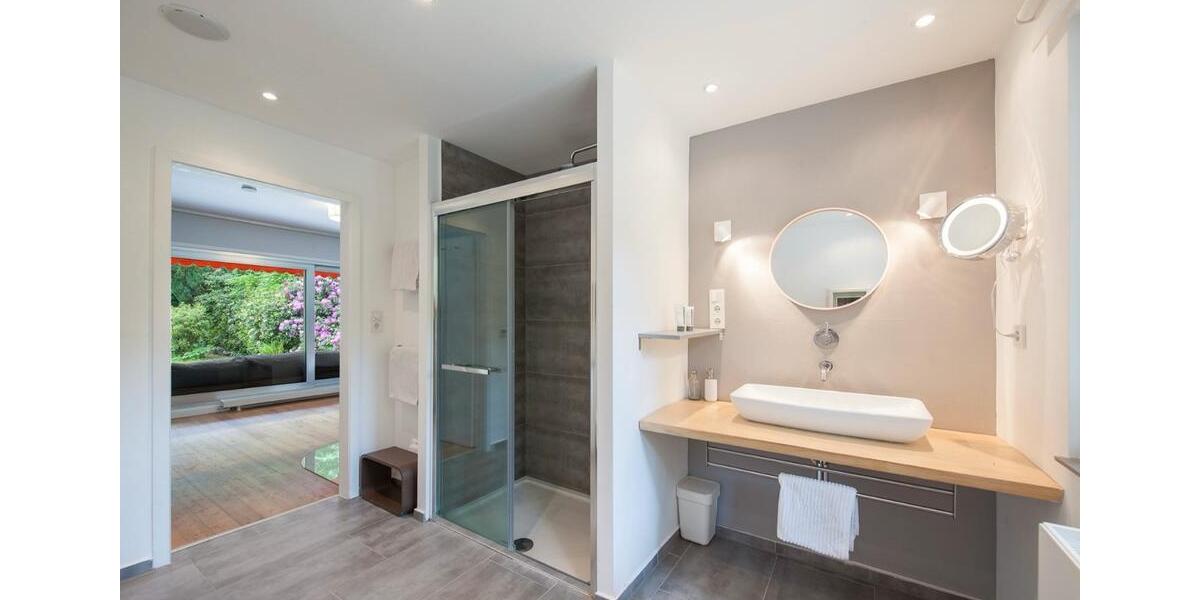Bungalow Rellingen - 5 Zimmer, 180 m&sup2;, 3.250&euro; | Angebot:26603453