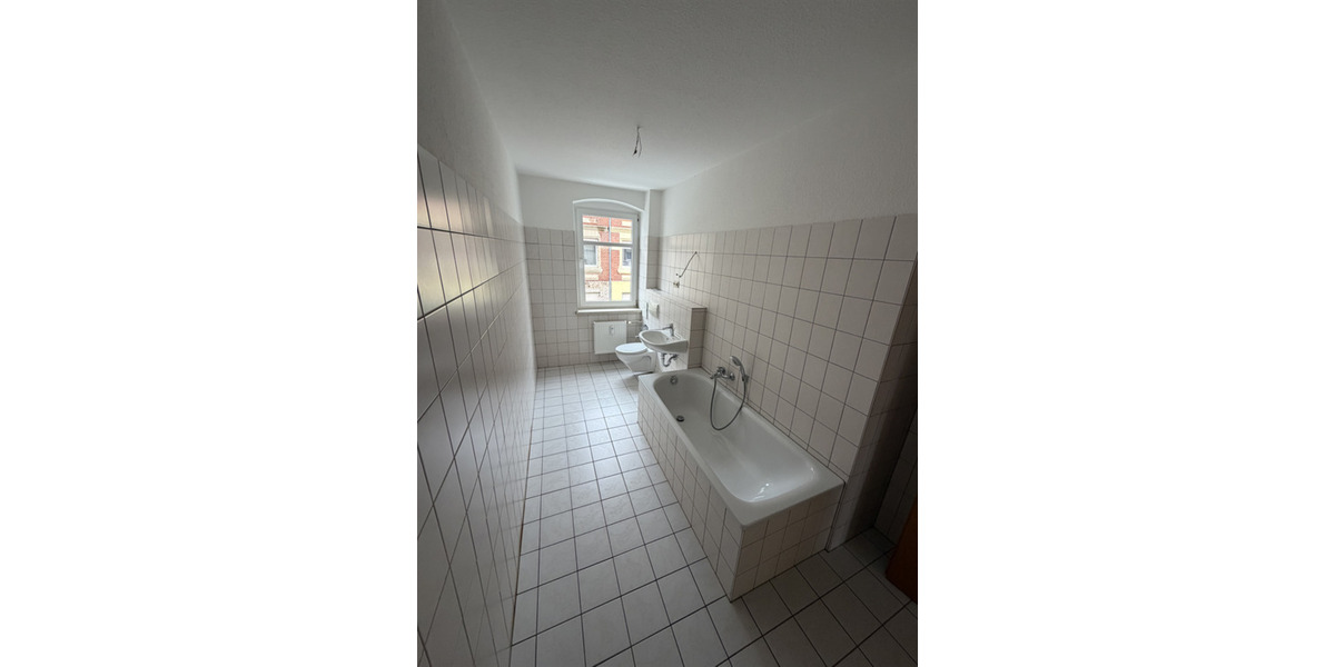 Etagenwohnung Güsten - 1 Zimmer, 42 m&sup2;, 260&euro; | Angebot:26149592