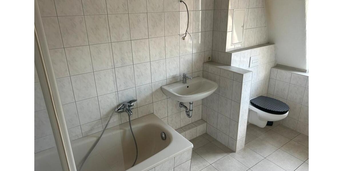 Dachgeschoßwohnung Bischofswerda - 2 Zimmer, 82 m&sup2;, 677&euro; | Angebot:26662714