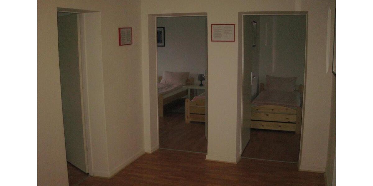 Wohnen auf Zeit Kassel - 4 Zimmer, 80 m&sup2;, 120&euro; | Angebot:24678407