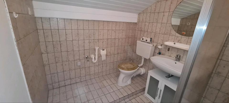 Dachgeschoßwohnung Dorfen - 2 Zimmer, 70 m&sup2;, 1.200&euro; | Angebot:26032308