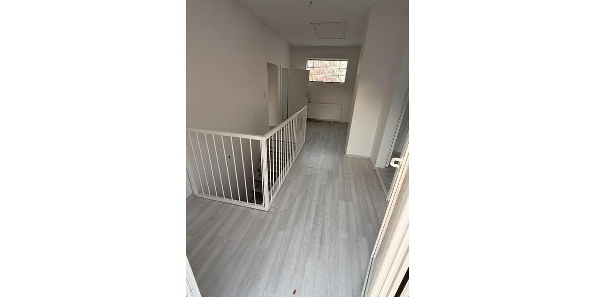 Etagenwohnung Schifferstadt - 2.5 Zimmer, 72 m&sup2;, 900&euro; | Angebot:26679760