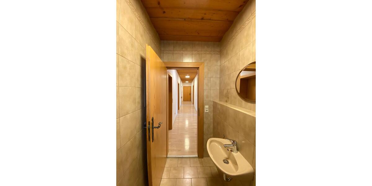 Etagenwohnung Biessenhofen - 4 Zimmer, 99 m&sup2;, 1.050&euro; | Angebot:26278735