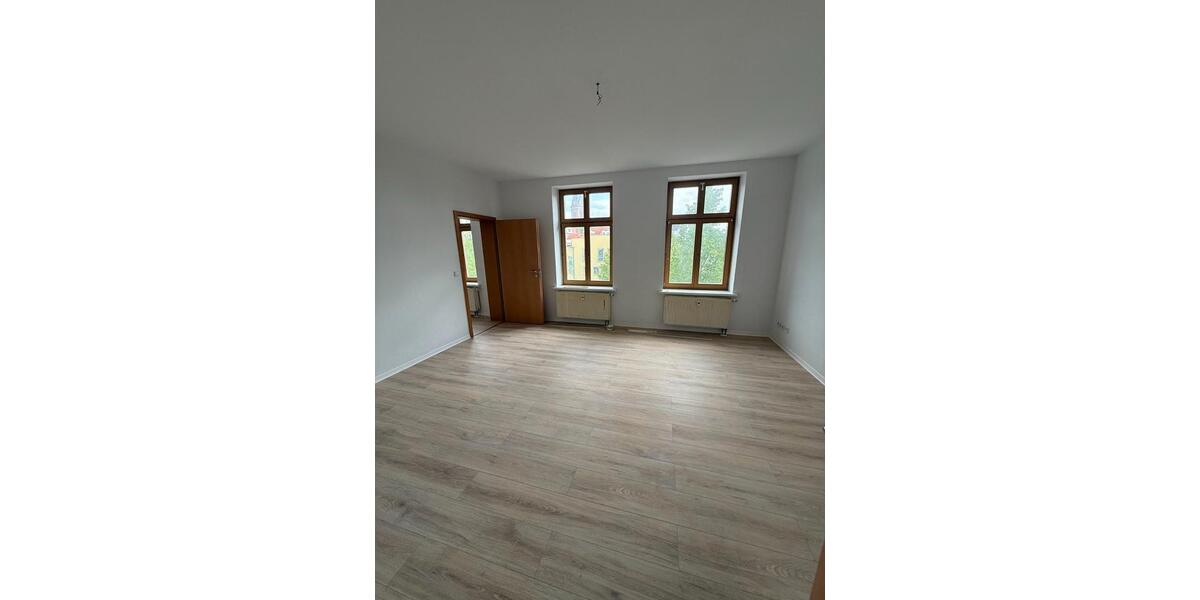 Etagenwohnung Staßfurt - 3 Zimmer, 75 m&sup2;, 400&euro; | Angebot:26633846