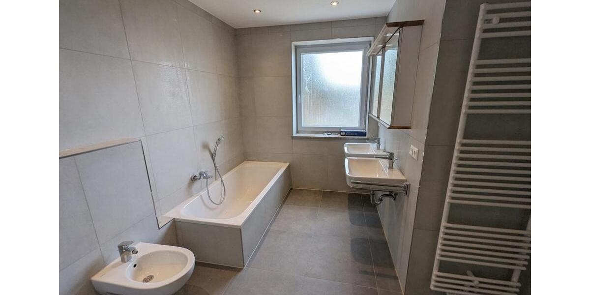 Etagenwohnung Berkheim - 4 Zimmer, 146 m&sup2;, 1.590&euro; | Angebot:25905622