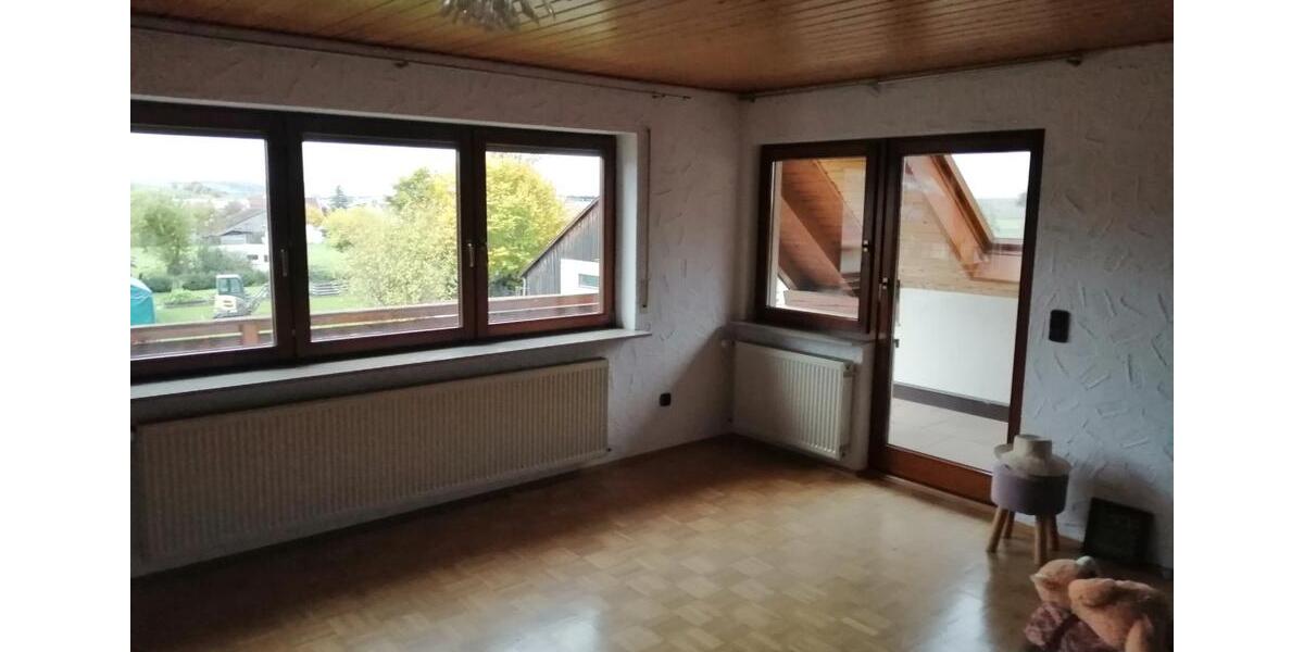 Dachgeschoßwohnung Donaueschingen - 3.5 Zimmer, 100 m&sup2;, 1.130&euro; | Angebot:24764265