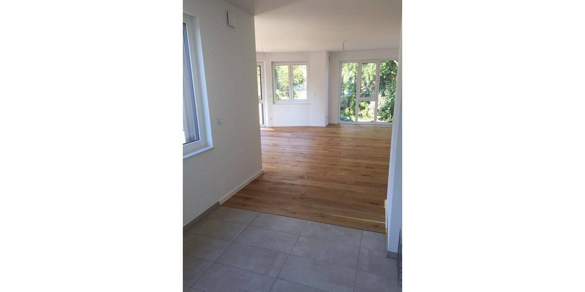 Etagenwohnung Schenefeld - 2 Zimmer, 105 m&sup2;, 1.529&euro; | Angebot:26902869