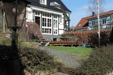 Haus zum Mieten in Burscheid 1.950 € 151 m²
