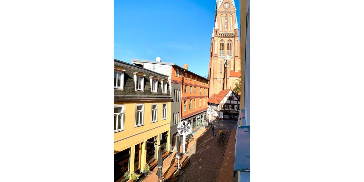 Etagenwohnung Schwerin - 3 Zimmer, 60 m&sup2;, 900&euro; | Angebot:26600651