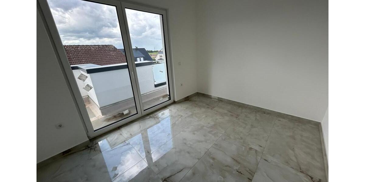 Terrassenwohnung Nienburg (Weser) - 4 Zimmer, 159 m&sup2;, 1.200&euro; | Angebot:26348235