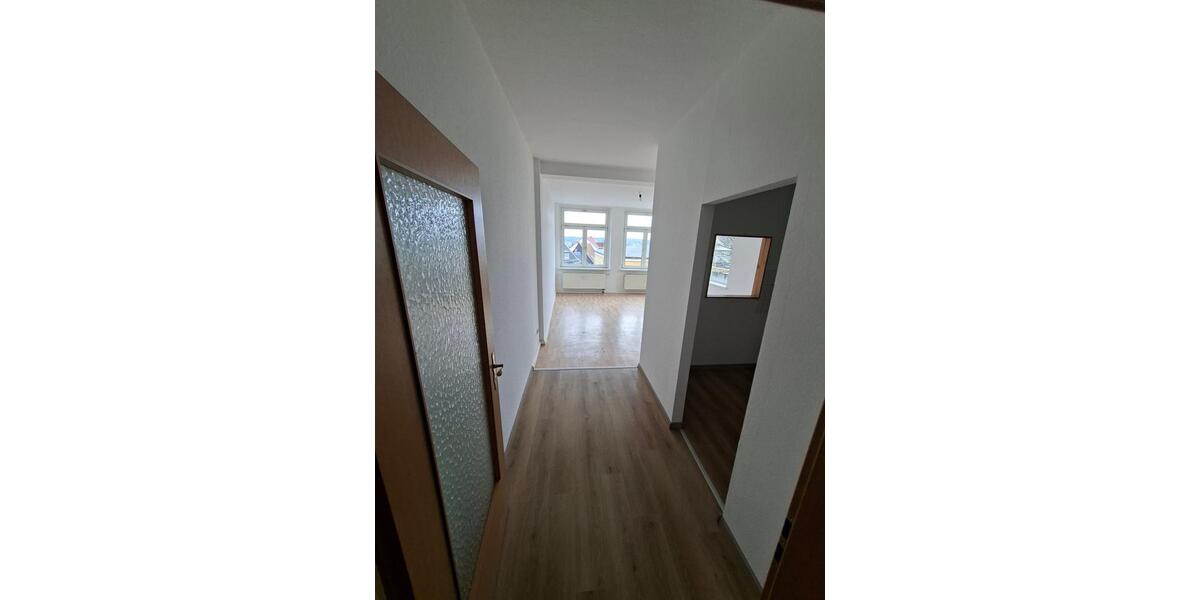 Etagenwohnung Hohenstein-Ernstthal Ernstthal - 1 Zimmer, 39 m&sup2;, 215&euro; | Angebot:24522423