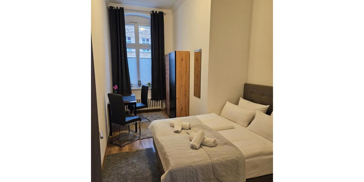Hochparterre Frankfurt (Oder) - 1 Zimmer, 75 m&sup2;, 1.200&euro; | Angebot:26112834
