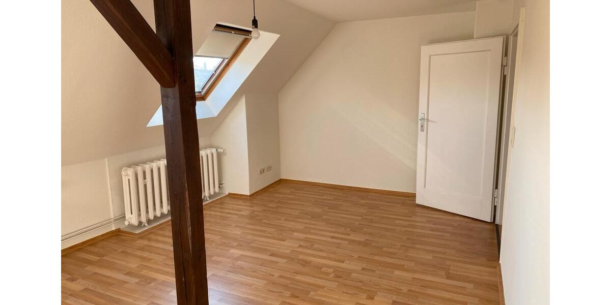 Dachgeschoßwohnung Dessau-Roßlau Dessau - 2 Zimmer, 59 m&sup2;, 400&euro; | Angebot:25783063