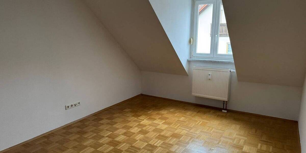 Etagenwohnung Bischberg - 4 Zimmer, 102 m&sup2;, 826&euro; | Angebot:26117570
