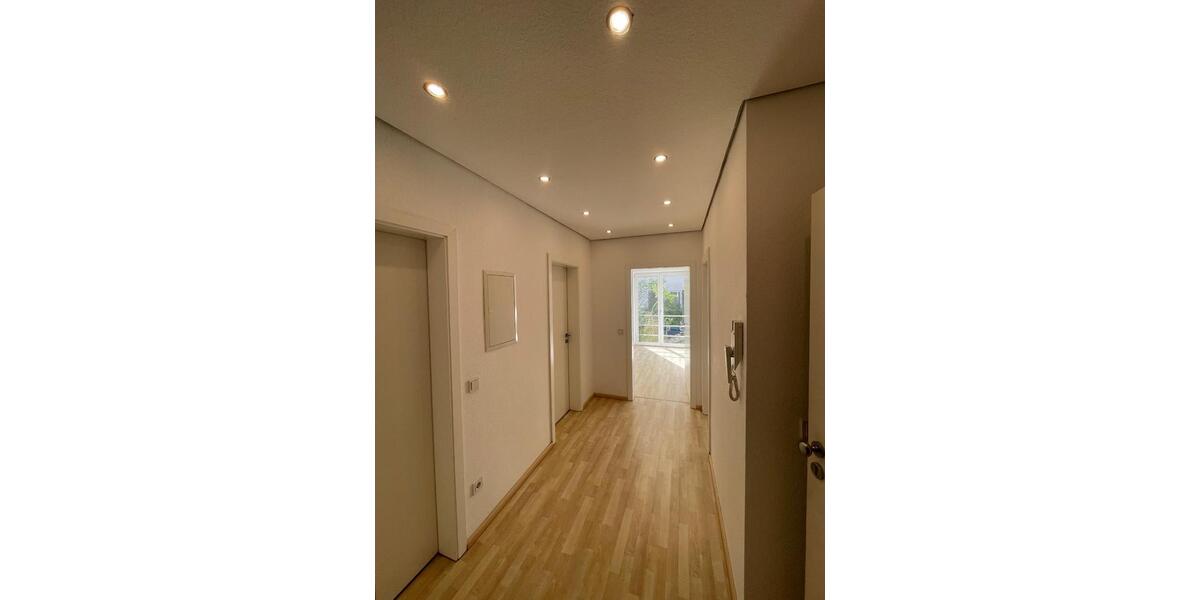 Terrassenwohnung Darmstadt Eberstadt - 3 Zimmer, 110 m&sup2;, 1.780&euro; | Angebot:24344984