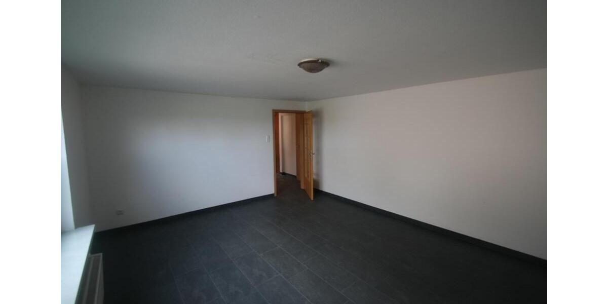 Etagenwohnung Upgant-Schott Schott - 4 Zimmer, 86 m&sup2;, 670&euro; | Angebot:25057927