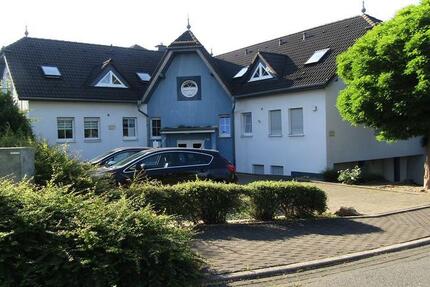 Dachgeschosswohnung mit Balkon in ruhiger Lage von 34628 Willingshausen zu vermieten 3 zimmer