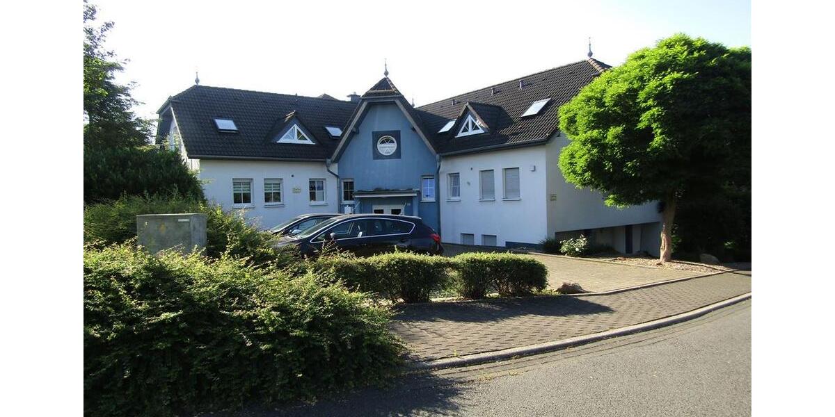 Dachgeschosswohnung mit Balkon in ruhiger Lage von 34628 Willingshausen zu vermieten 3 zimmer