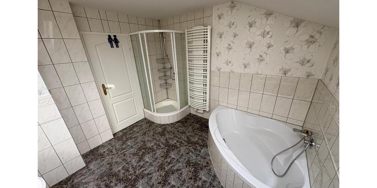 Dachgeschoßwohnung Mossautal - 5 Zimmer, 115 m&sup2;, 1.000&euro; | Angebot:25947874