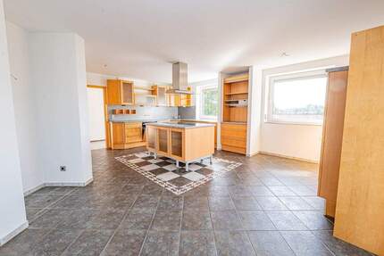 Viel Platz mit Gartenanteil und toller Küche! 5 zimmer